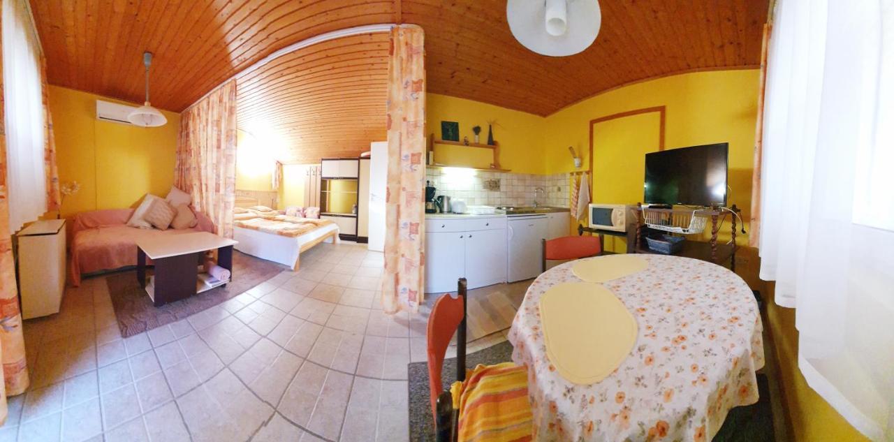 Anna Apartman Хевиз Экстерьер фото
