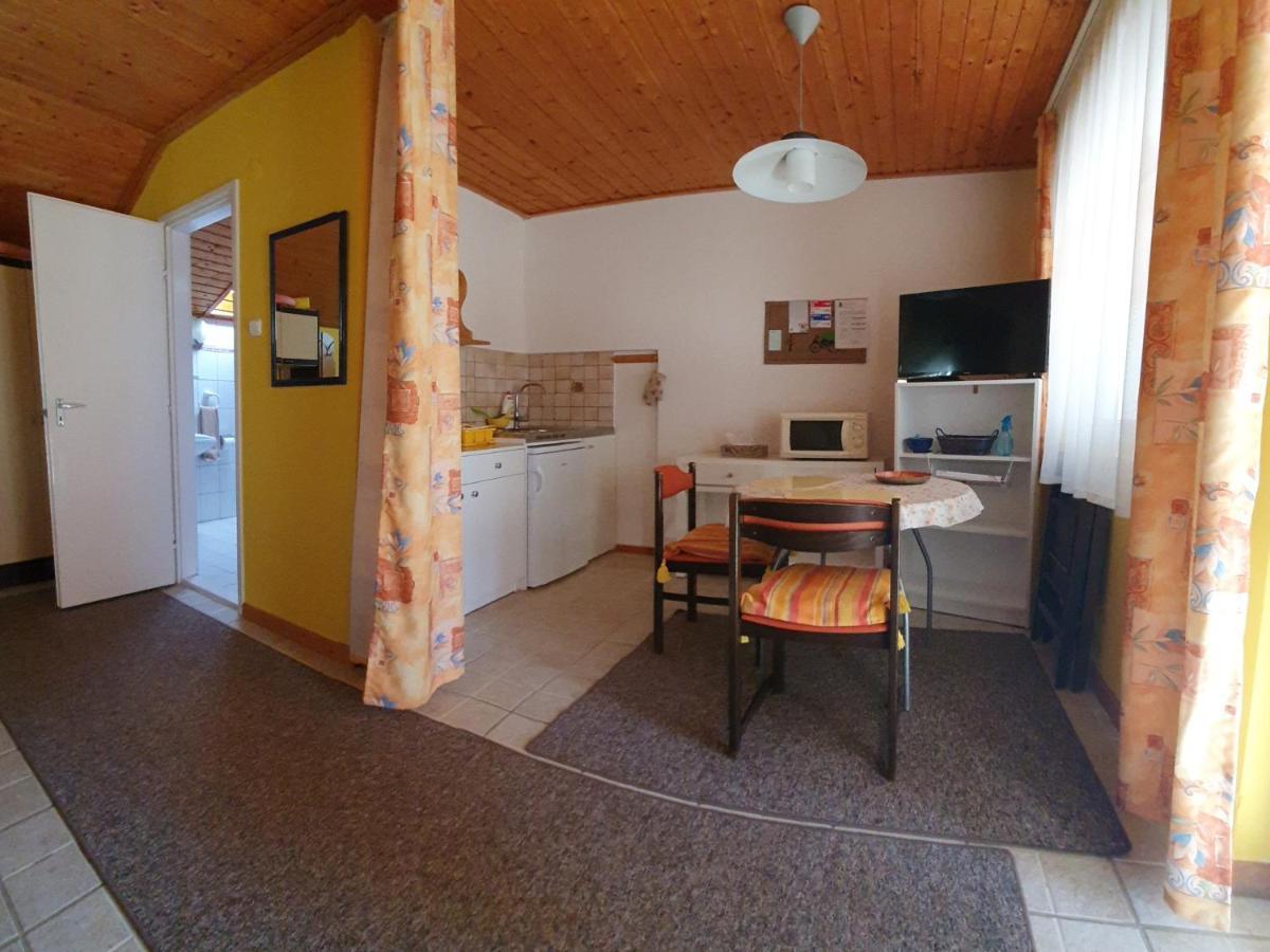 Anna Apartman Хевиз Экстерьер фото